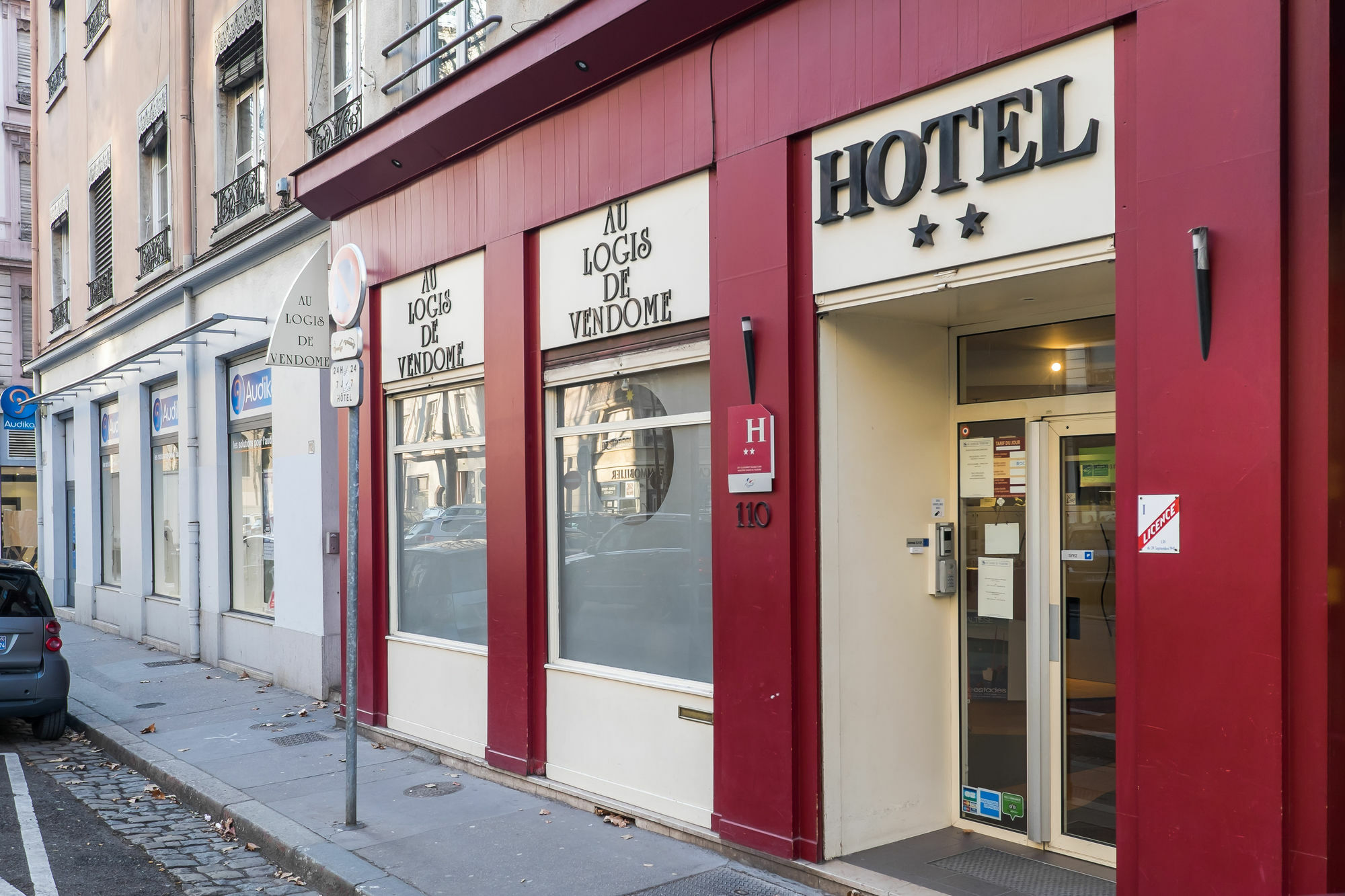 Hôtel Taggât Lione Esterno foto